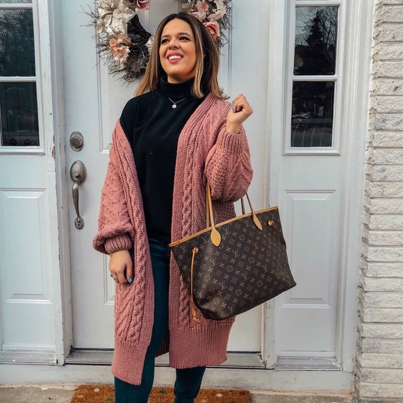 Meet your Posher, Rosheen - Picture 1 of 1